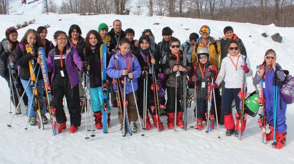 PUCÓN REINICIA SU ESCUELA MUNICIPAL DE SKI – Website de la Municipalidad de Pucón
