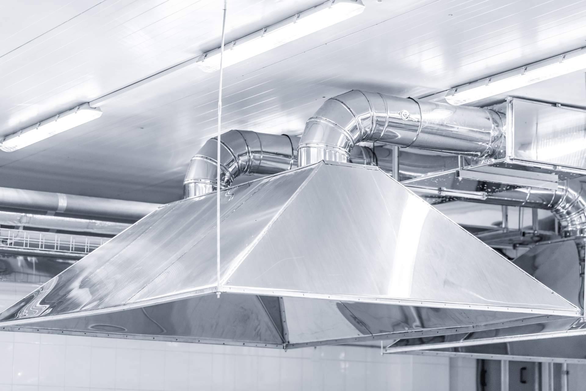 Campanasdecocina.cl explica qué mantenimiento necesita una campana de cocina industrial