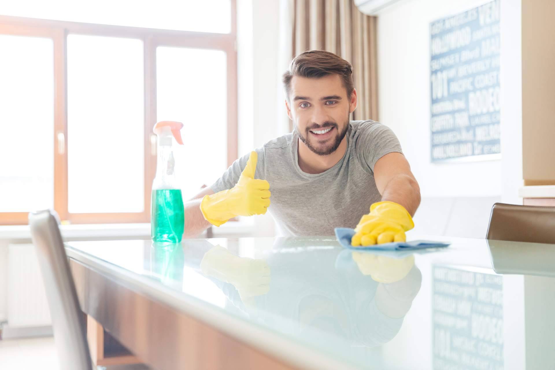 Profesionales con experiencia en seguridad privada, limpieza, jardinería y mantenimiento