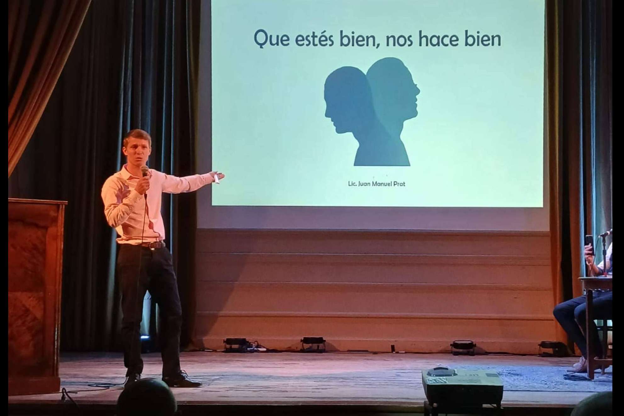 'Baños de Consciencia', un libro que propone abandonar los automatismos y cultivar la reflexión y el bienestar emocional
